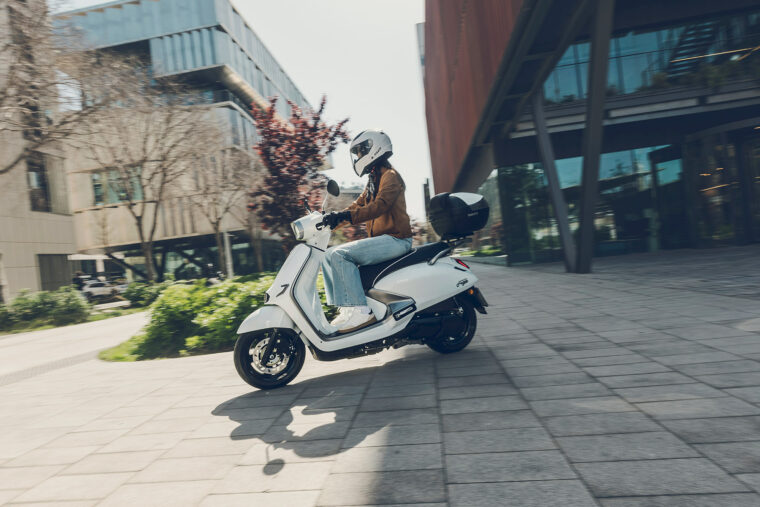 SYM-Fugue-125-2026-accion14