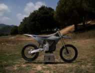 Stark Varg MX 1 2 2026 estaticas gris4