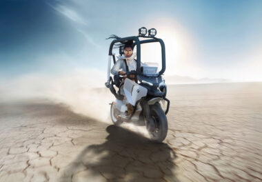 BMW Motorrad Vision CE accion1