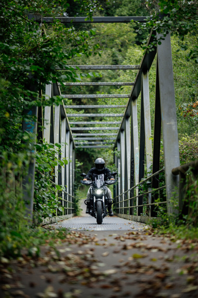 Bajaj-Dominar-400- 4