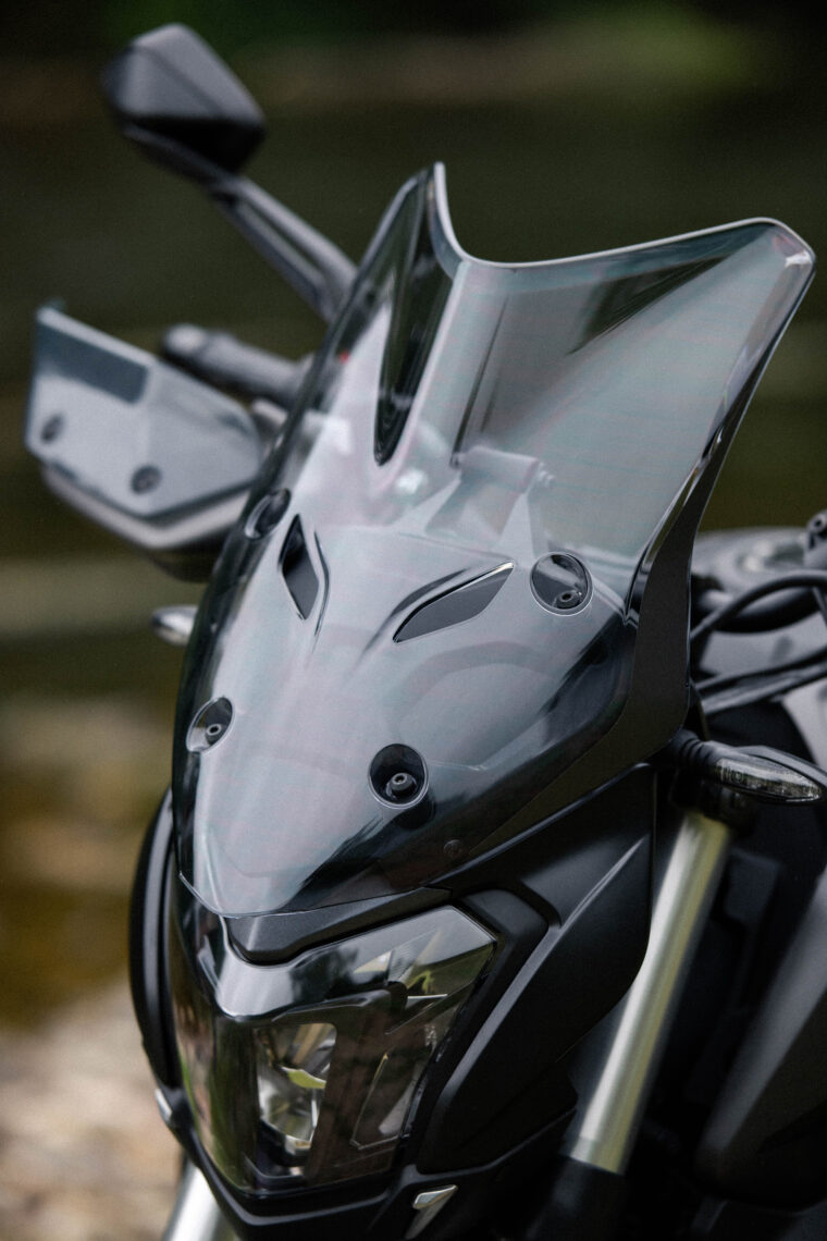 Bajaj-Dominar-400- 7