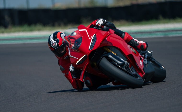 Ducati-Panigale-V4-R-2026-accion21