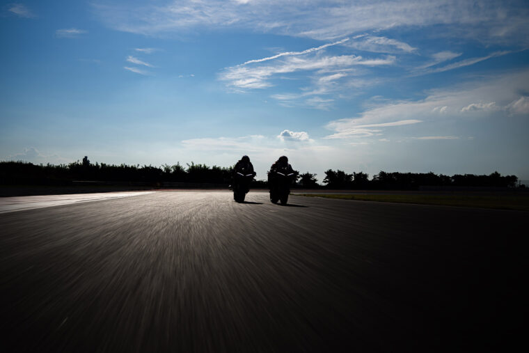 Ducati-Panigale-V4-R-2026-accion5