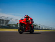 Ducati Panigale V4 R 2026 47 Ducati Panigale V4 R 2026 accion7