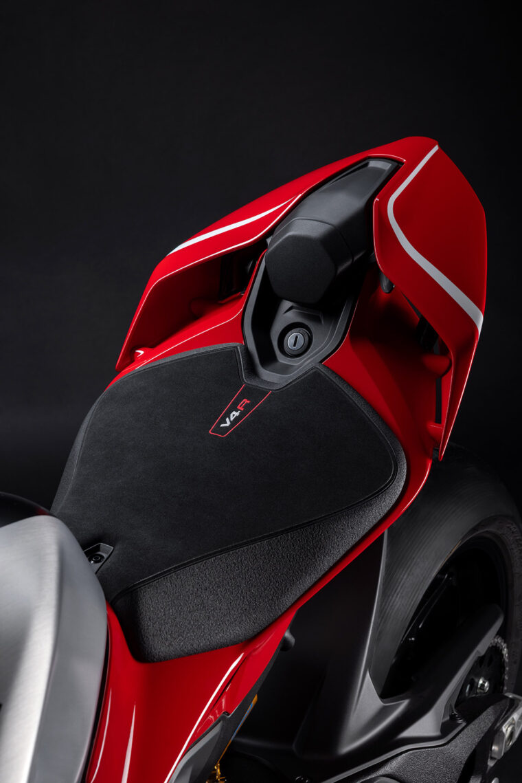 Ducati-Panigale-V4-R-2026-detalles47
