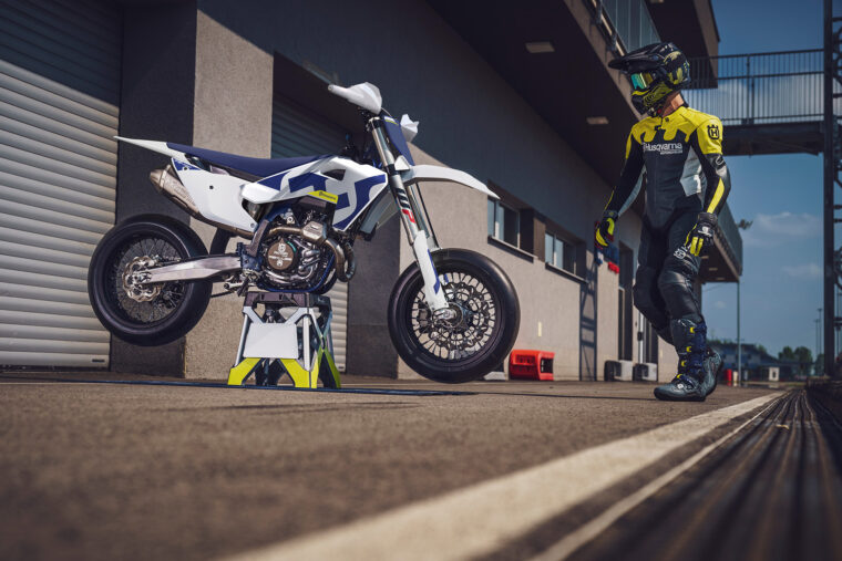 Husqvarna-FS-450-2026-estaticas1