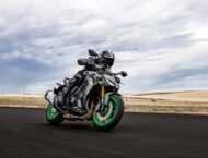 Kawasaki Z1100 SE 2026 accion4