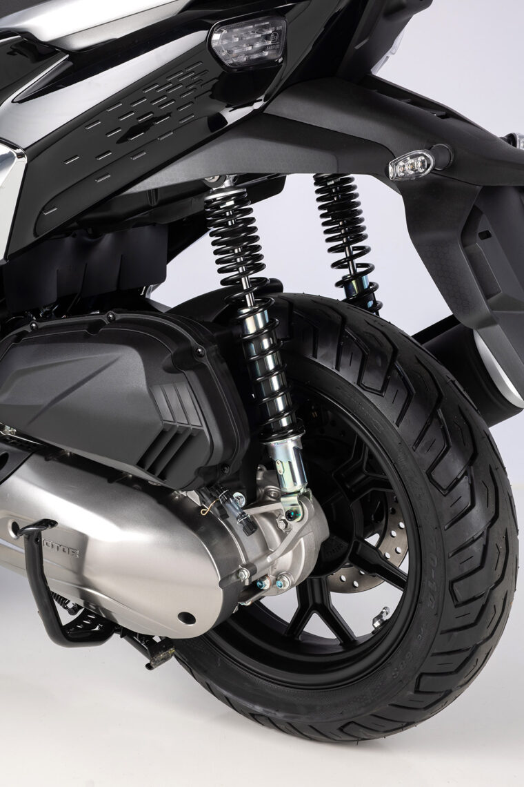 QJ-Fort-125N-2026-detalles13