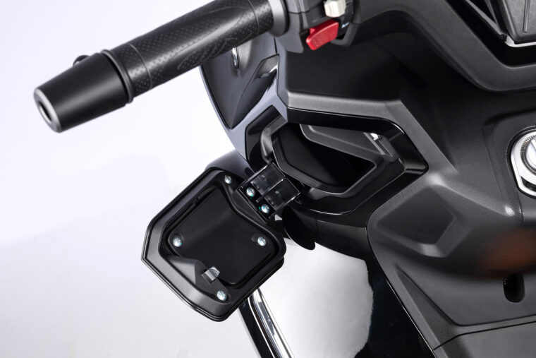 QJ-Fort-125N-2026-detalles15