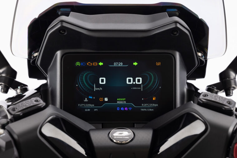 QJ-Fort-125N-2026-detalles26