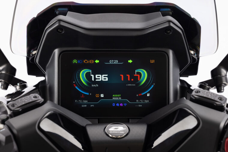 QJ-Fort-125N-2026-detalles27