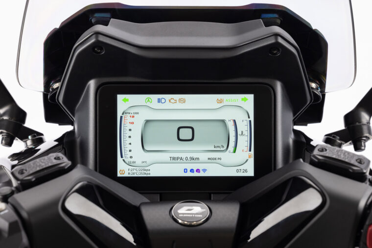 QJ-Fort-125N-2026-detalles28