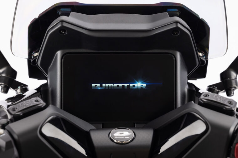 QJ-Fort-125N-2026-detalles35