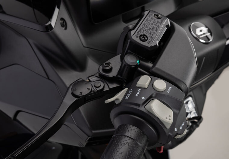 QJ-Fort-125N-2026-detalles8