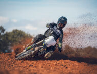 Triumph TF 450 X 2026 accion14