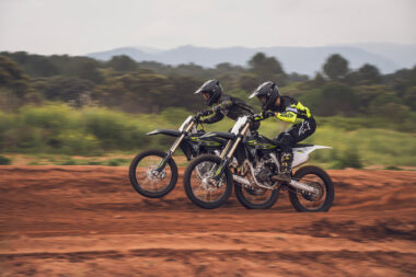 Triumph TF 450 X 2026 accion3