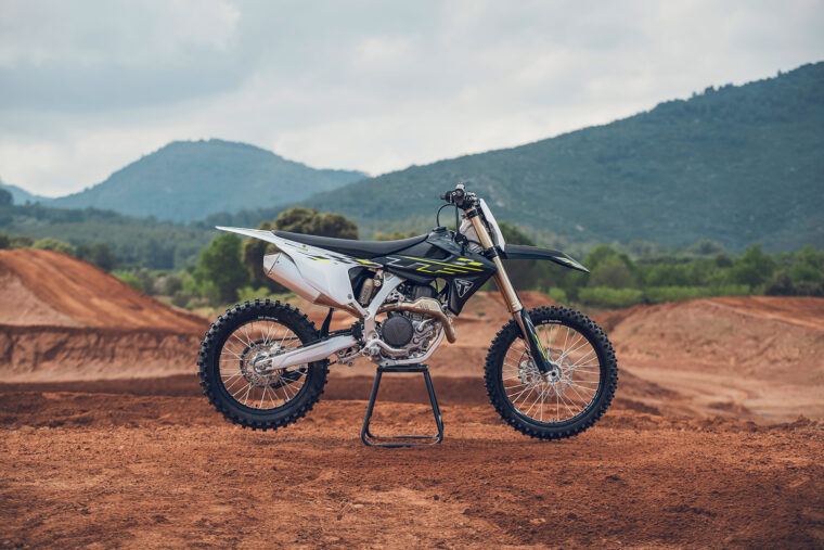 Triumph TF 450 X 2026 estaticas8