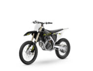 Triumph TF 450 X 2026 estudio7
