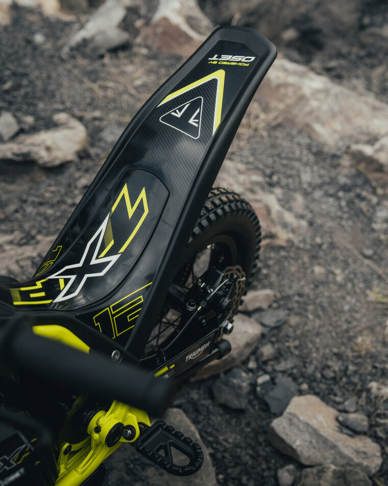 Triumph-TXP-12-2026-Oset-9