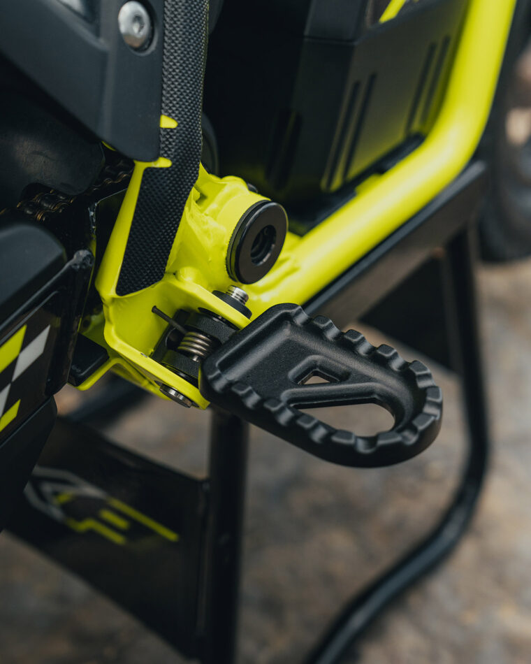 Triumph-TXP-16-2026-Oset-5