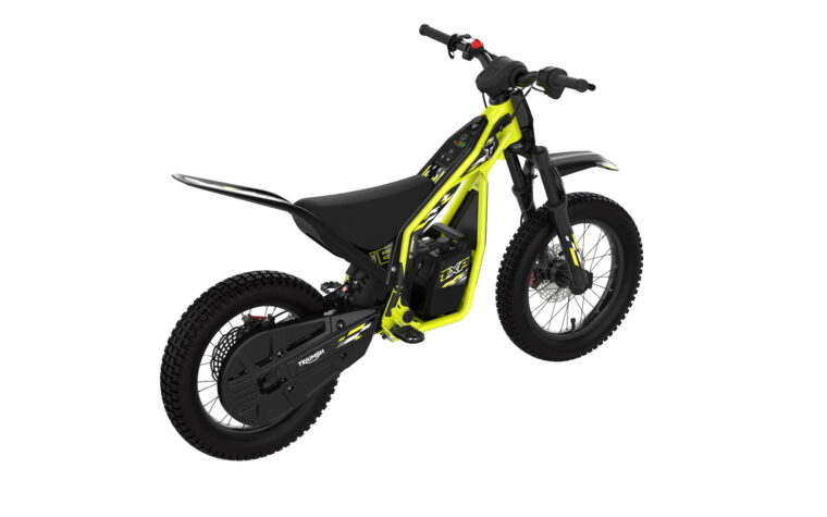 Triumph-TXP-16-Xplore-2026-Oset-estudio2