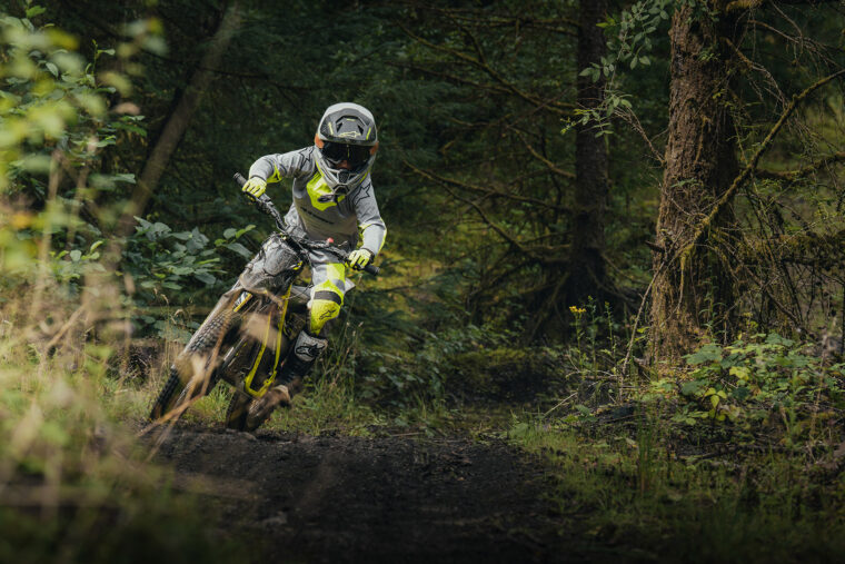 Triumph-TXP-20-2026-Oset-6