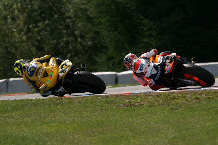 Pedrosa analiza a sus rivales: el carisma de Rossi, la rivalidad con Lorenzo, la telemetría de Stoner y la adaptabilidad de Márquez 3 dani pedrosa rivales valentino rossi 1