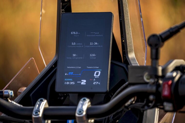 voge-ds800-rallly-2025-28