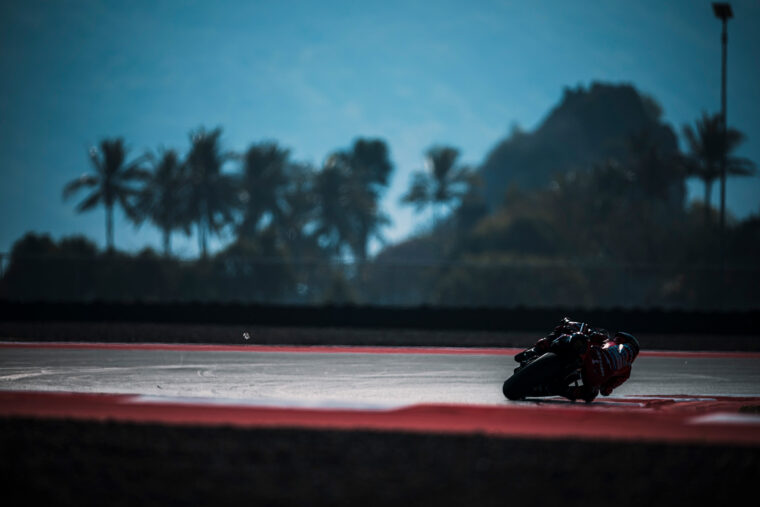 horario motogp hoy entrenamientos indonesia 1
