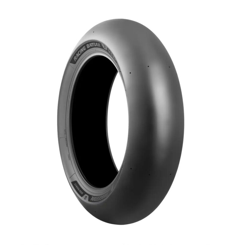 Bridgestone-Racing-Battlax-V03-trasero