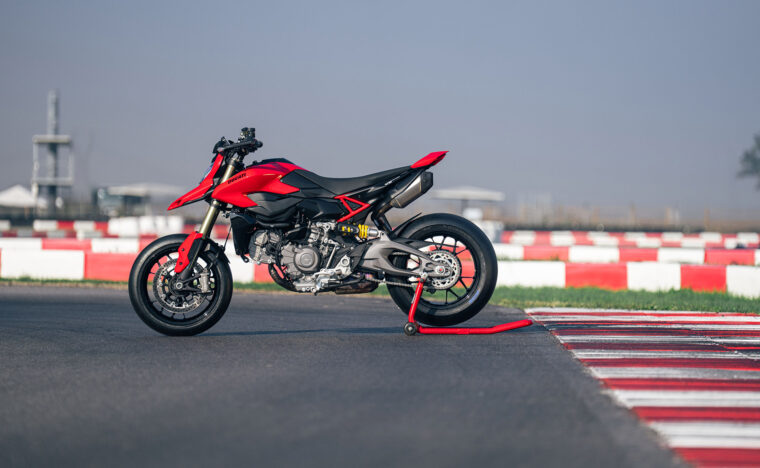 Ducati-Hypermotard-V2-2026-21