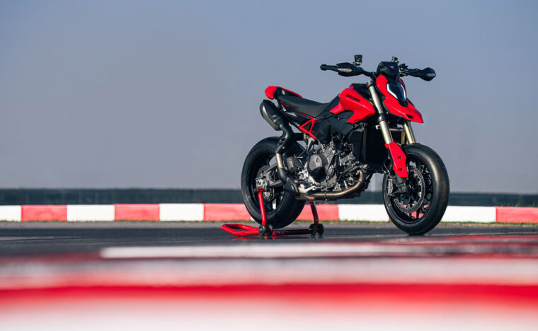 Ducati Hypermotard V2 2026 23