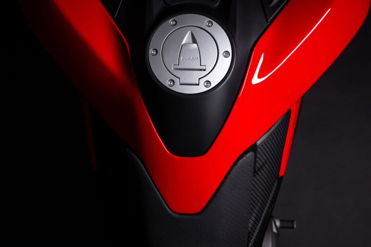 Ducati-Hypermotard-V2-2026-27