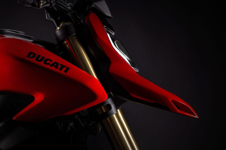 Ducati-Hypermotard-V2-2026-31