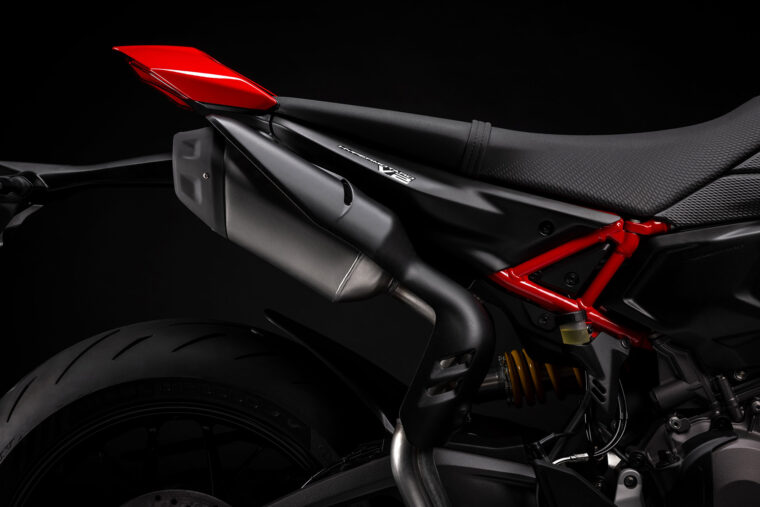 Ducati-Hypermotard-V2-2026-34