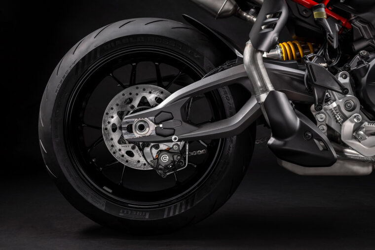 Ducati-Hypermotard-V2-2026-38