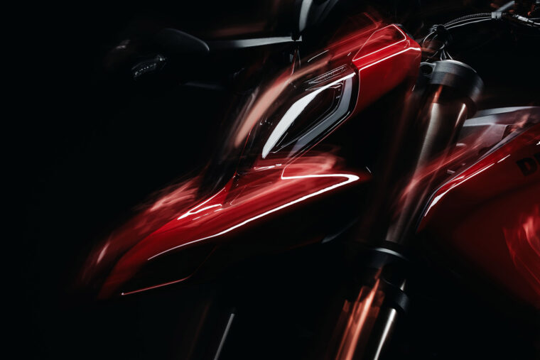Ducati-Hypermotard-V2-2026-40