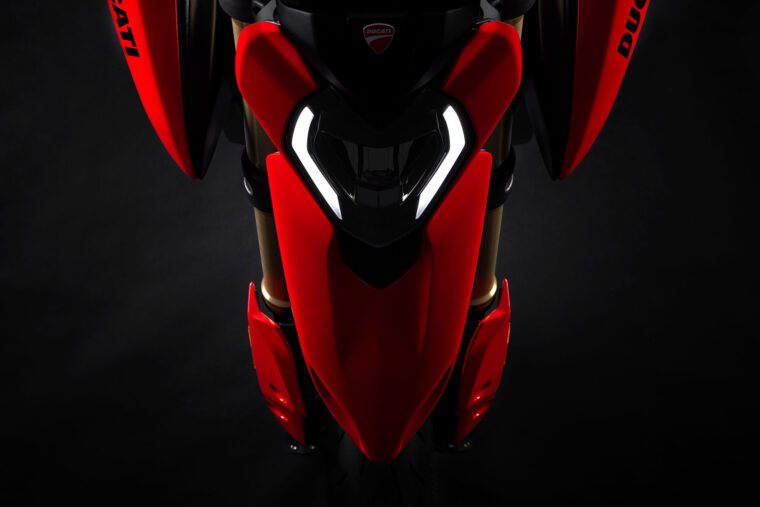 Ducati-Hypermotard-V2-2026-44