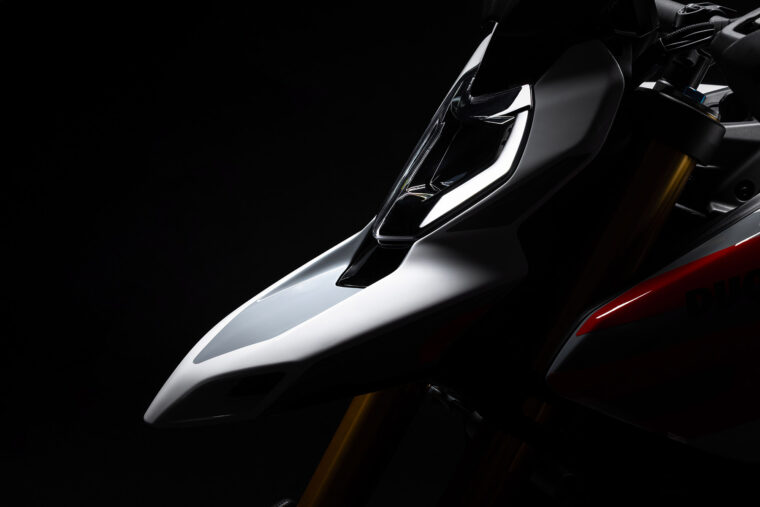 Ducati-Hypermotard-V2-SP-2026-12