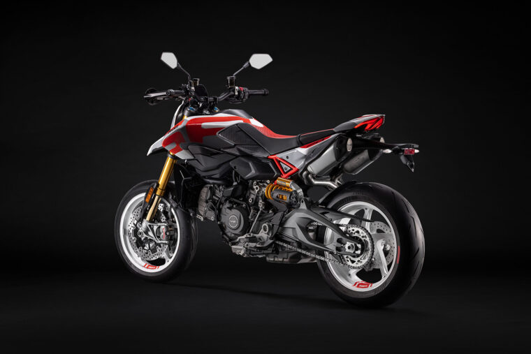 Ducati-Hypermotard-V2-SP-2026-15
