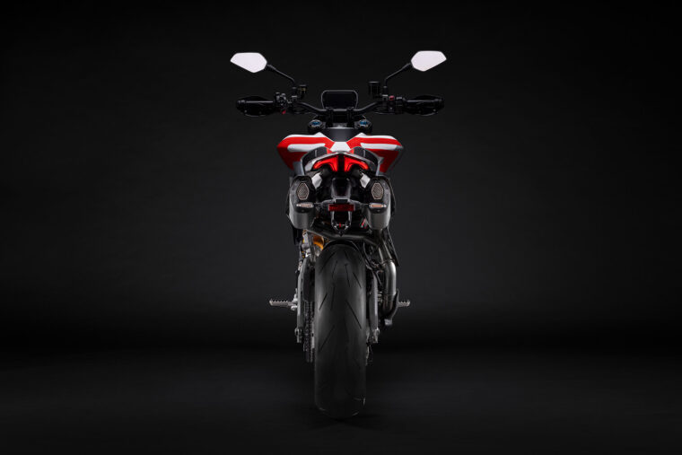 Ducati-Hypermotard-V2-SP-2026-16