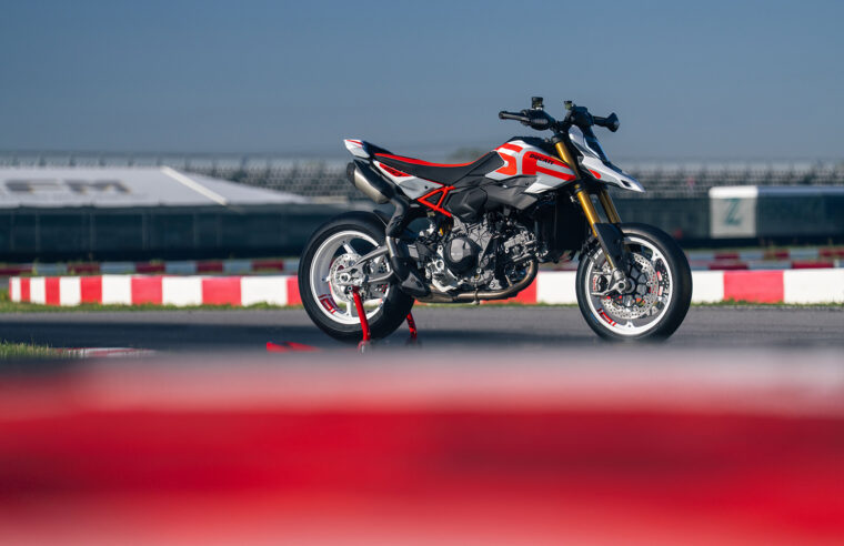 Ducati-Hypermotard-V2-SP-2026-22