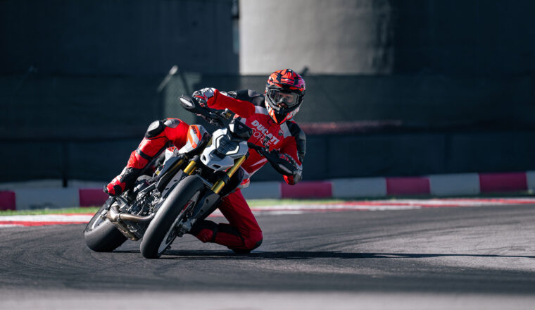 Ducati-Hypermotard-V2-SP-2026-42