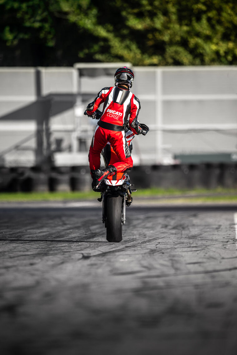 Ducati-Hypermotard-V2-SP-2026-53