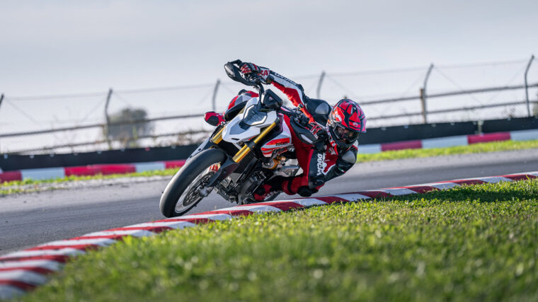 Ducati-Hypermotard-V2-SP-2026-56