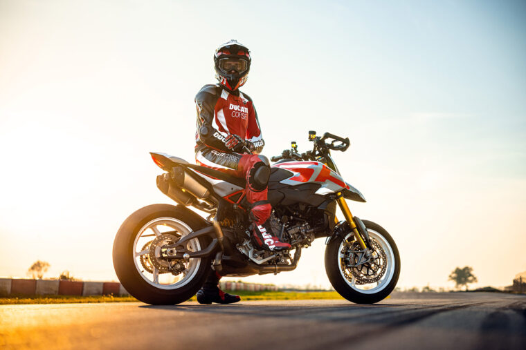 Ducati-Hypermotard-V2-SP-2026-57