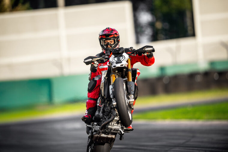 Ducati-Hypermotard-V2-SP-2026-59