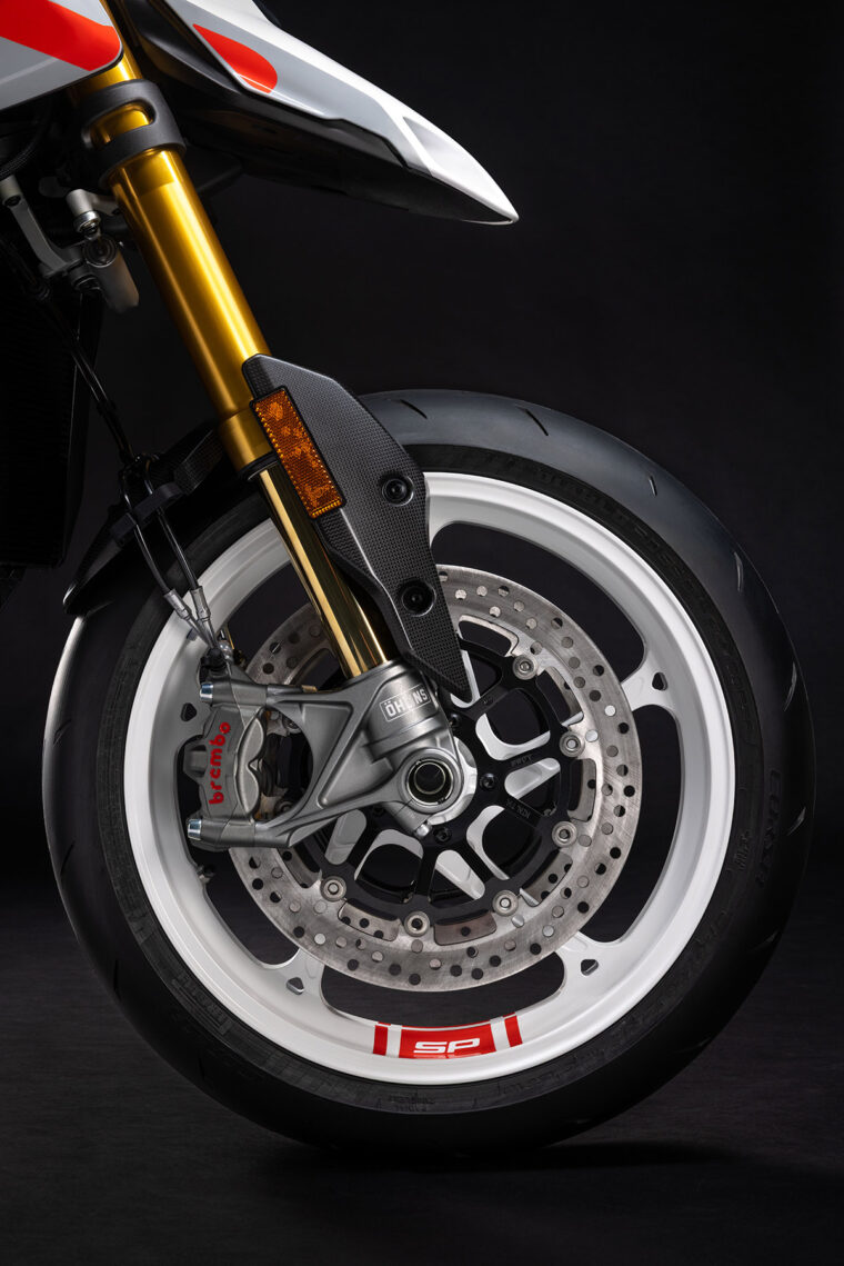Ducati-Hypermotard-V2-SP-2026-84