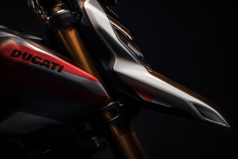Ducati-Hypermotard-V2-SP-2026-86