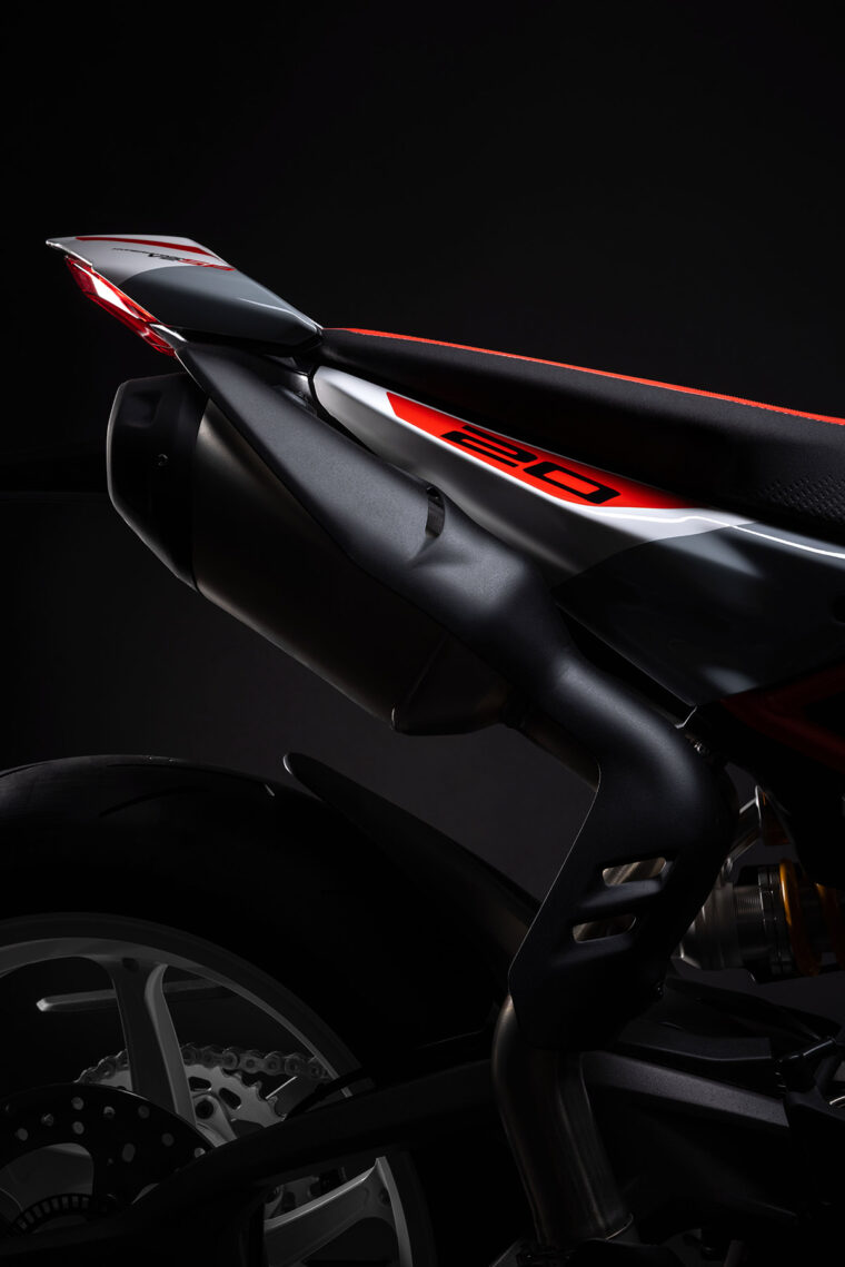 Ducati-Hypermotard-V2-SP-2026-91